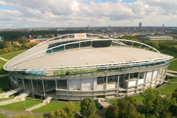 萊比錫紅牛的主場在哪里？